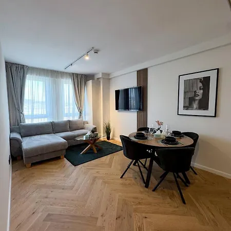 Apartment Sky Star - Air Conditioning & Parking
